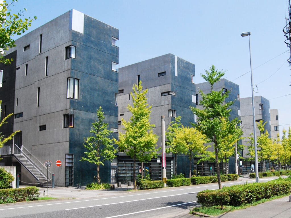 Void Space/Hinged Space Housing
